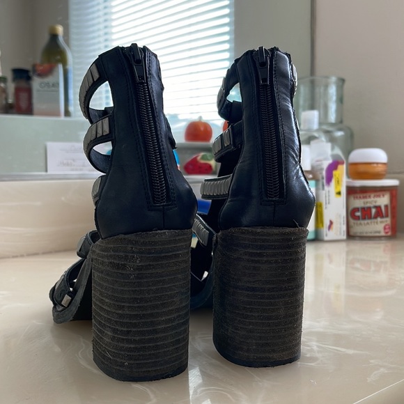 Jeffrey Campbell Heels - Picture 3 of 8